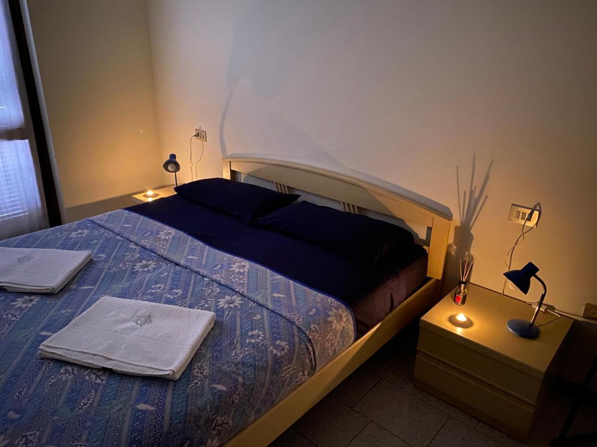 Free Parking - Blue Apartment Vicino Al Centro Сірміоне Екстер'єр фото